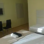 Casa de hóspedes & Blue 3*