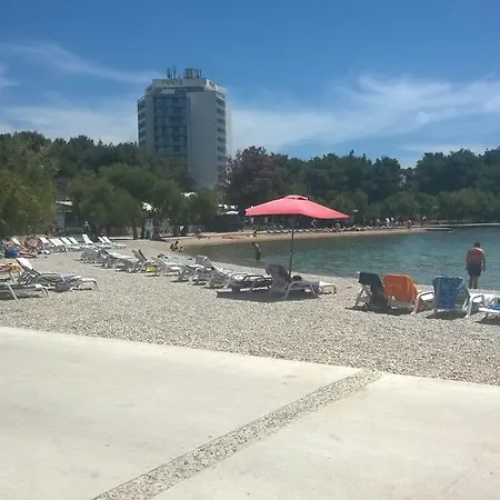 Guest house & Blue Beach