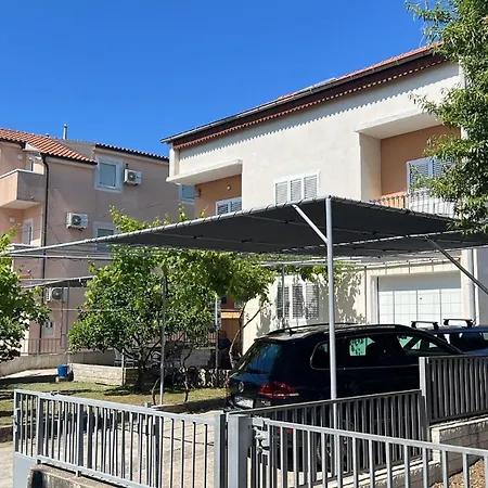 Guest house & Blue Beach 3*